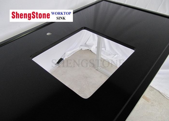 Zwarte Countertops van de Kleuren Duidelijke Epoxyhars Één Gaten1500*700 Mm Grootte